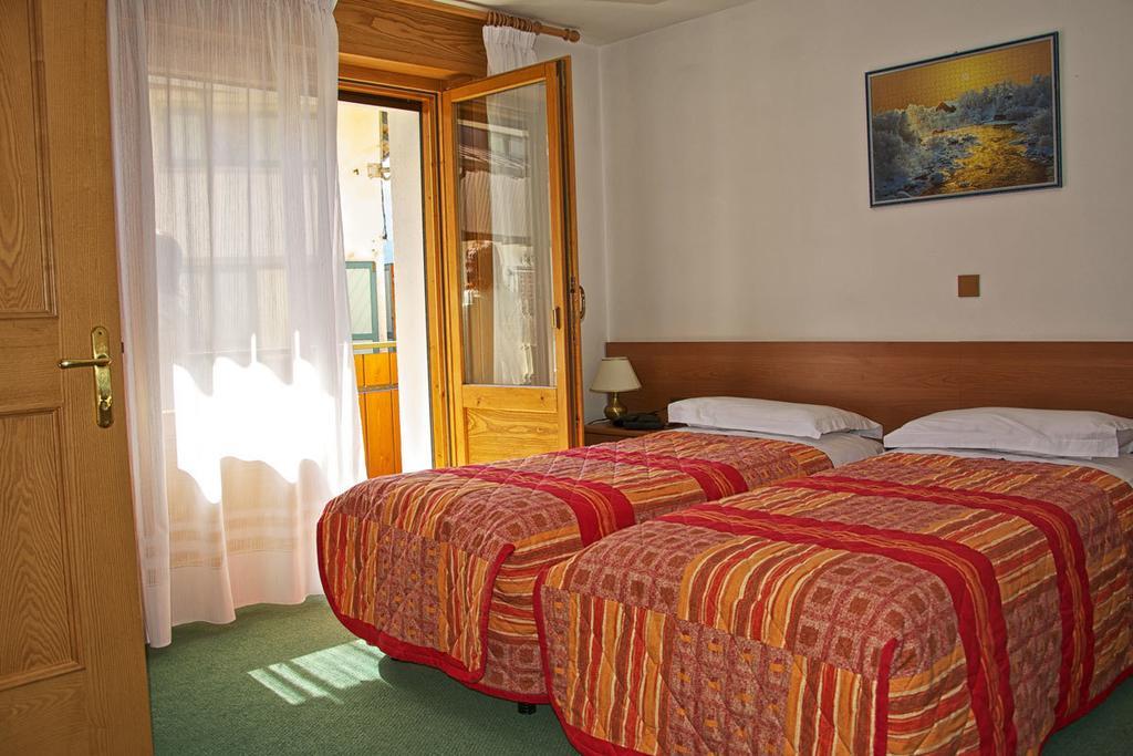 Albergo Ristorante Iris Auronzo di Cadore Zewnętrze zdjęcie